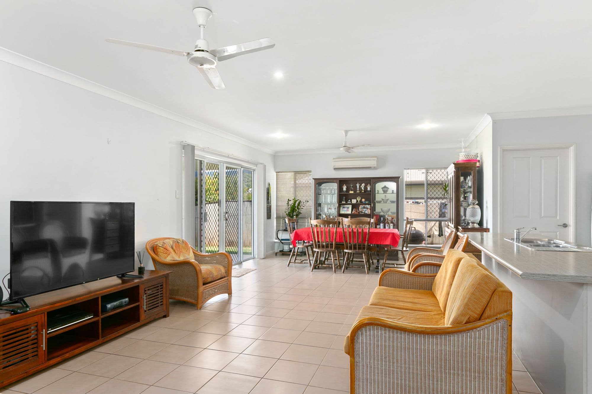 18 Port Close, Trinity Beach QLD 4879, Trinity Beach - Thumbnail 6