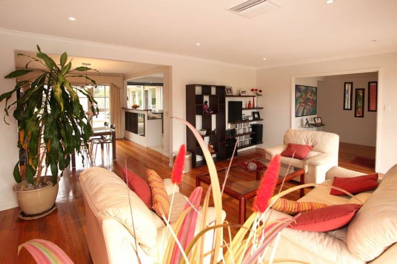 54 Golden Grove, GLEN WAVERLEY VIC 3150, Glen Waverley - Thumbnail 3