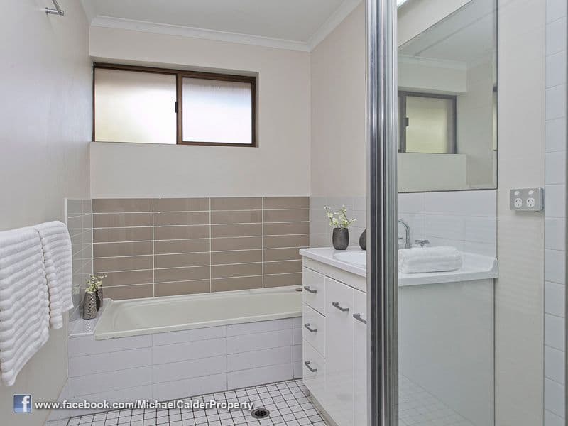 23 Winchester Street, HAMILTON QLD 4007, Hamilton - Thumbnail 3