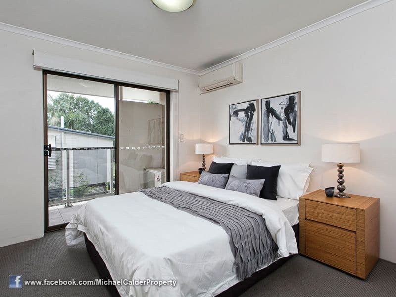 23 Winchester Street, HAMILTON QLD 4007, Hamilton - Thumbnail 4