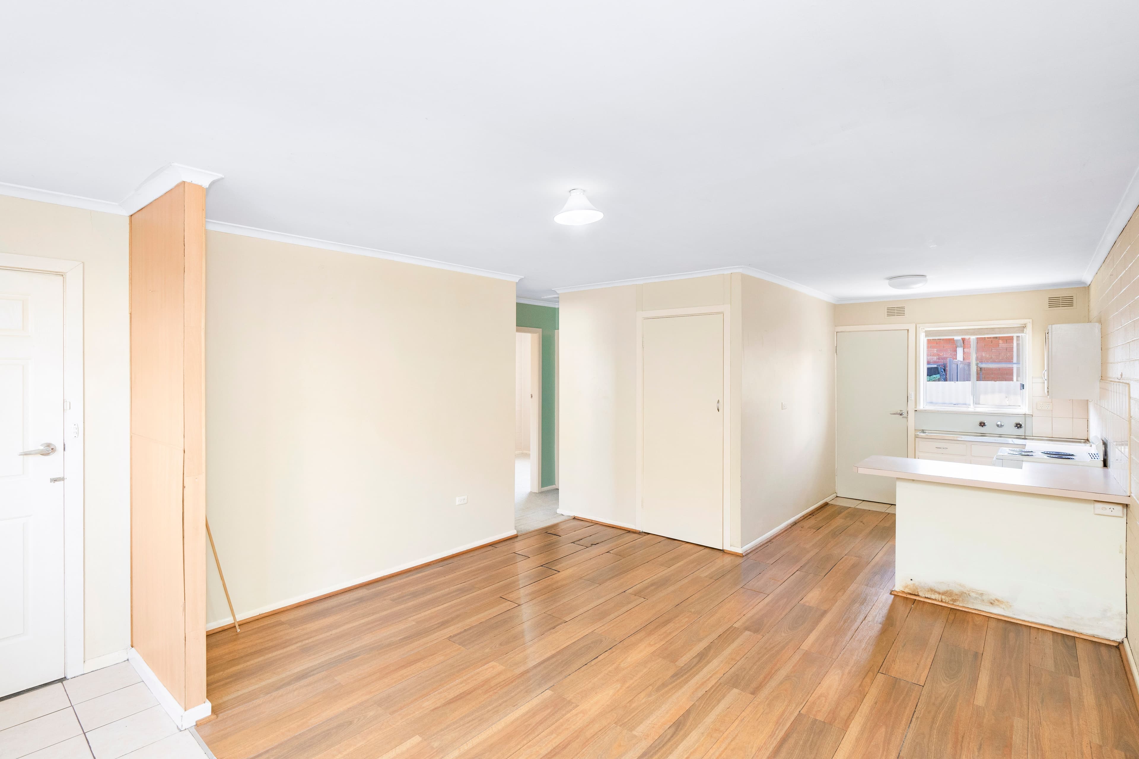 10 Higgins Avenue, Wagga Wagga NSW 2650, Wagga Wagga - Thumbnail 4