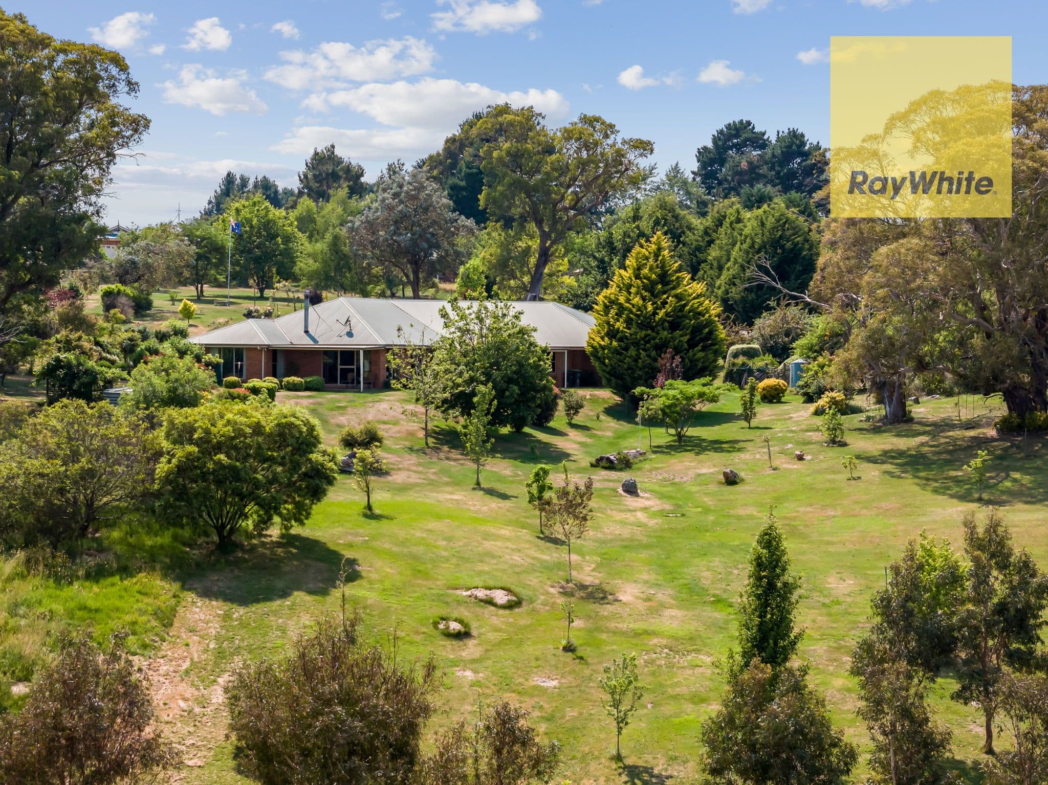 5 Barry Place, Crookwell NSW 2583, Crookwell - Thumbnail 2