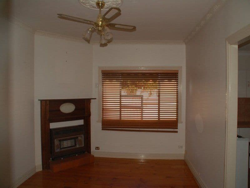624 Lane Street, BROKEN HILL NSW 2880, Broken Hill - Thumbnail 2