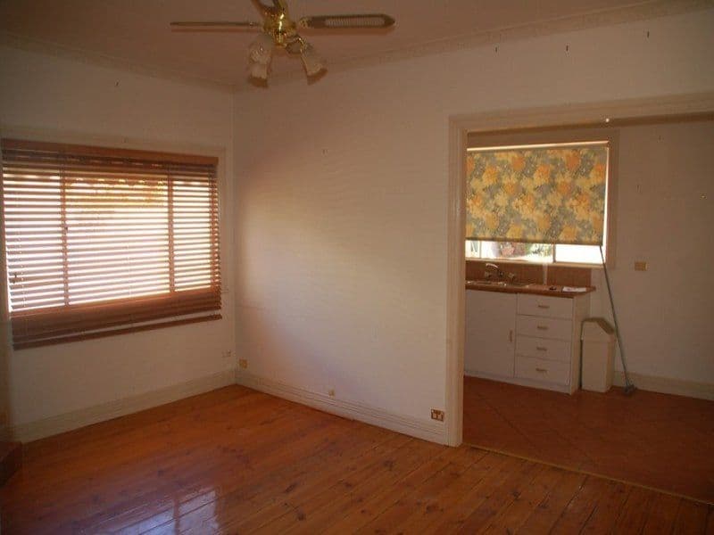 624 Lane Street, BROKEN HILL NSW 2880, Broken Hill - Thumbnail 6