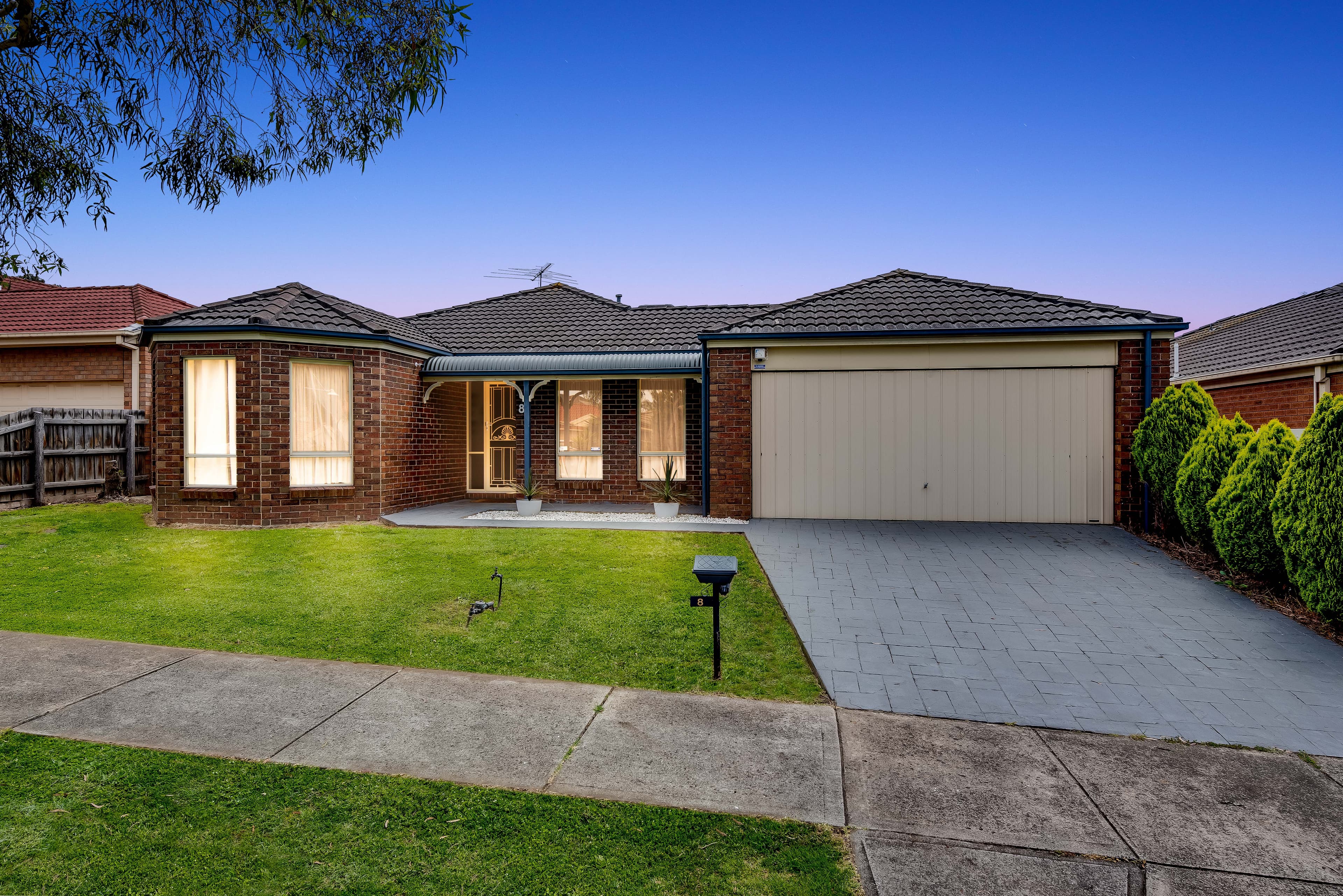 8 Avion Rise, South Morang VIC 3752, South Morang - Image 1