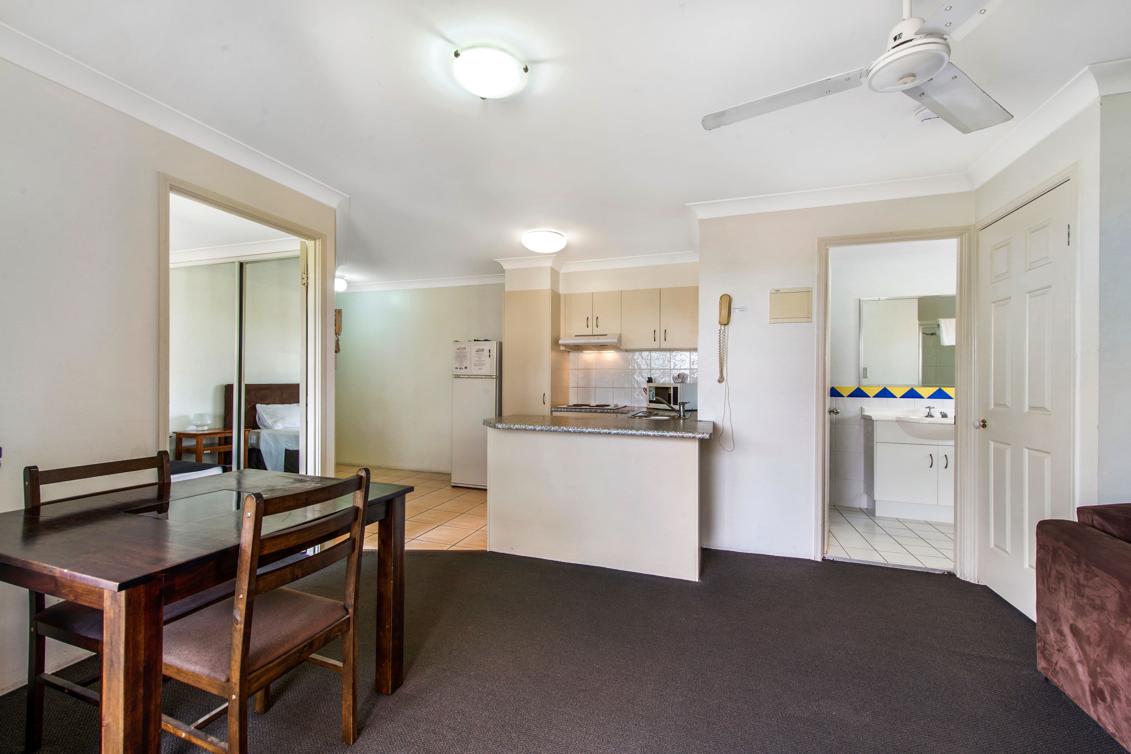 40 Tarcoola Crescent, Chevron Island QLD 4217, Surfers Paradise - Thumbnail 5