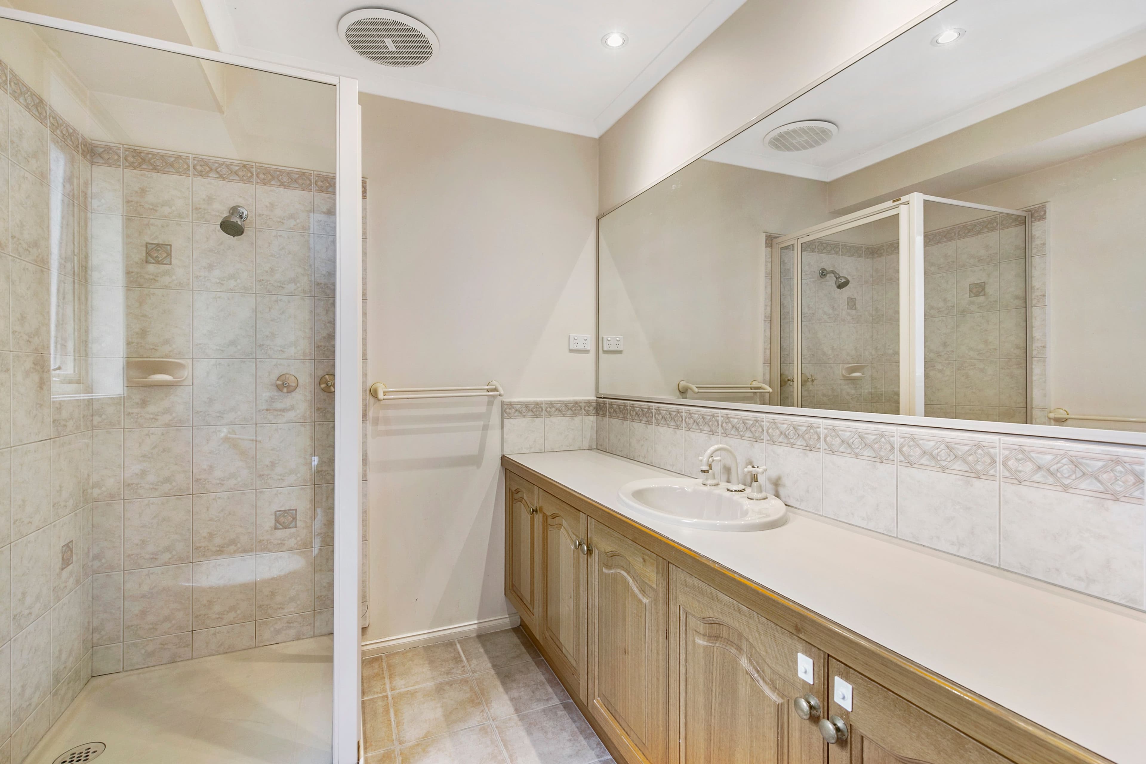 4 Kingston Close, Mornington VIC 3931, Mornington - Thumbnail 8