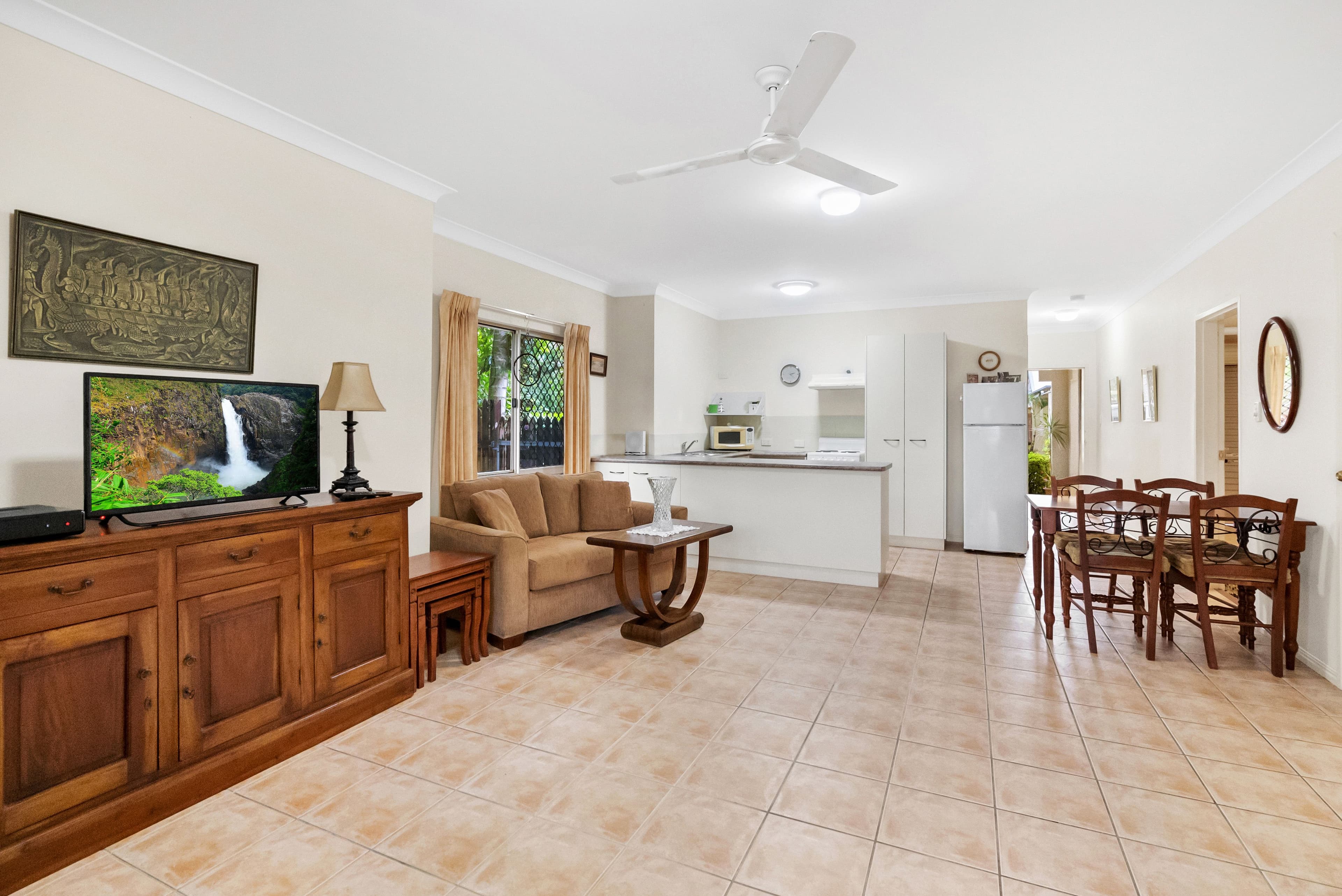 2-4 Oyster Court, Trinity Beach QLD 4879, Trinity Beach - Thumbnail 4