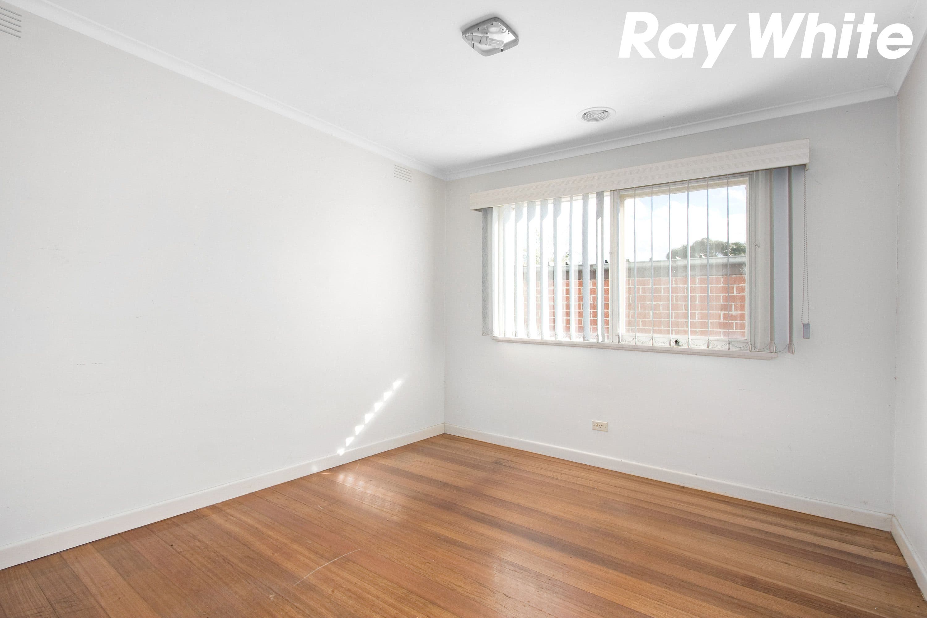 34 Henty Street, Pakenham VIC 3810, Pakenham - Thumbnail 6