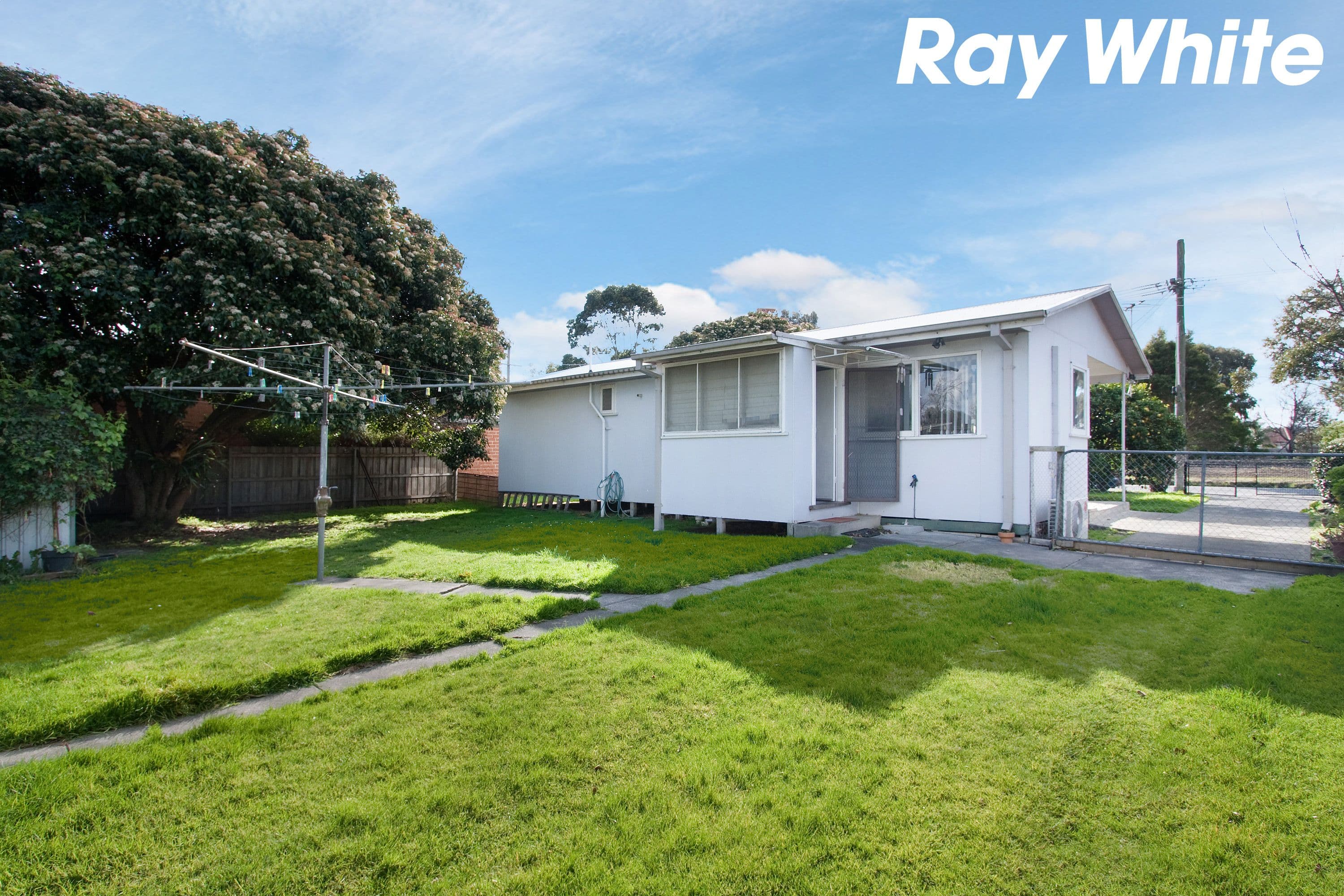 34 Henty Street, Pakenham VIC 3810, Pakenham - Thumbnail 7
