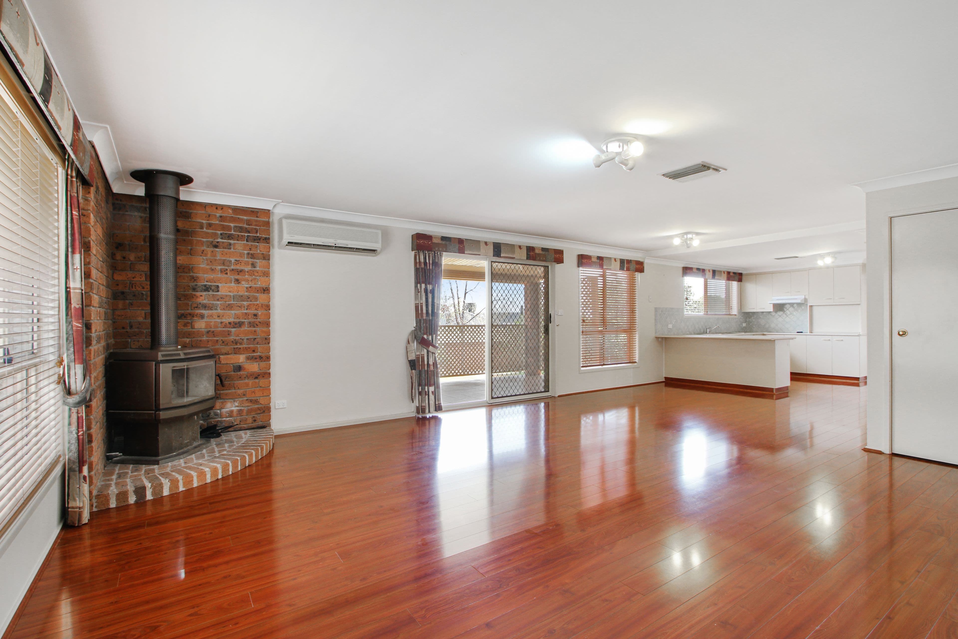 14 Camira Crescent, Tamworth NSW 2340, Tamworth - Thumbnail 3
