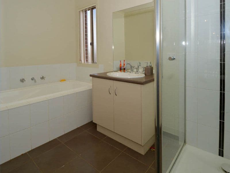 19 Wickett Street, SUNBURY VIC 3429, Sunbury - Thumbnail 8