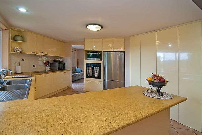 16 Lancaster Circuit, STRETTON QLD 4116, Stretton - Thumbnail 3