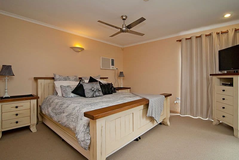 16 Lancaster Circuit, STRETTON QLD 4116, Stretton - Thumbnail 7
