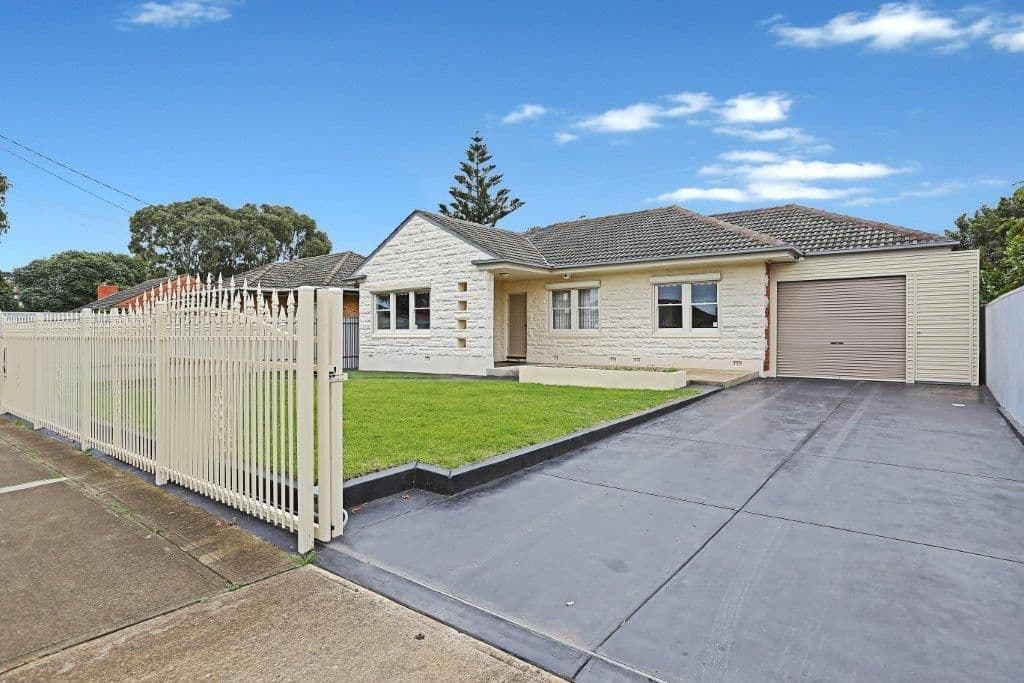 12 Strathbogie Avenue, FINDON SA 5023, Findon - Image 1