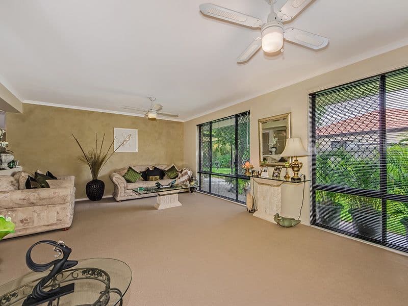 52 Coronet Crescent, BURLEIGH WATERS QLD 4220, Burleigh Waters - Thumbnail 4