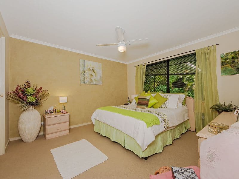 52 Coronet Crescent, BURLEIGH WATERS QLD 4220, Burleigh Waters - Thumbnail 5
