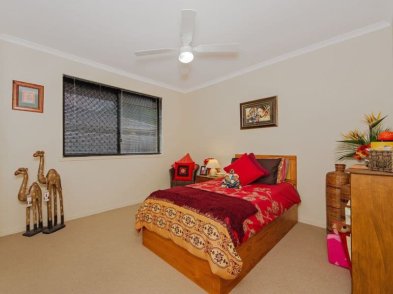 52 Coronet Crescent, BURLEIGH WATERS QLD 4220, Burleigh Waters - Thumbnail 8