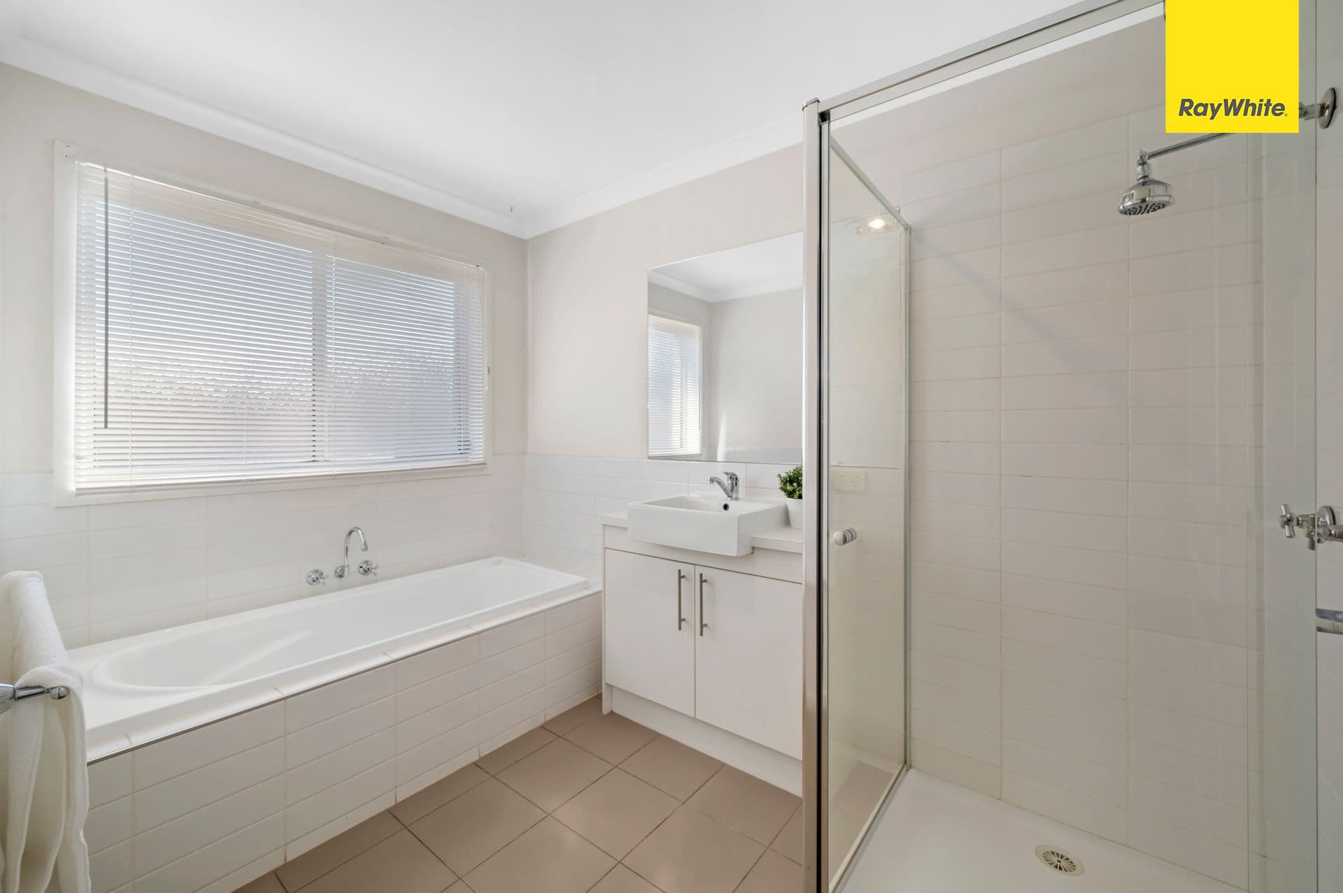 48 Hilton Way, Melton West VIC 3337, Melton West - Thumbnail 4