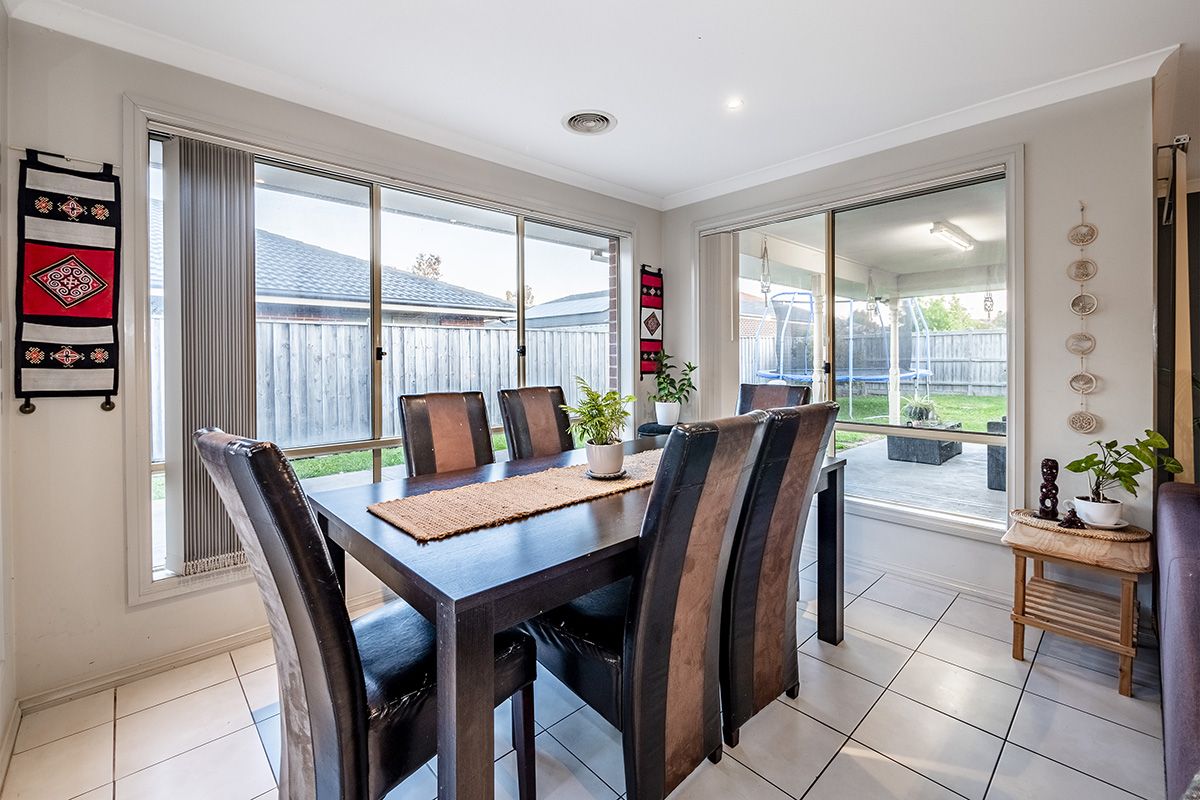 13 Donohue Street, Cranbourne East VIC 3977, Cranbourne East - Thumbnail 5