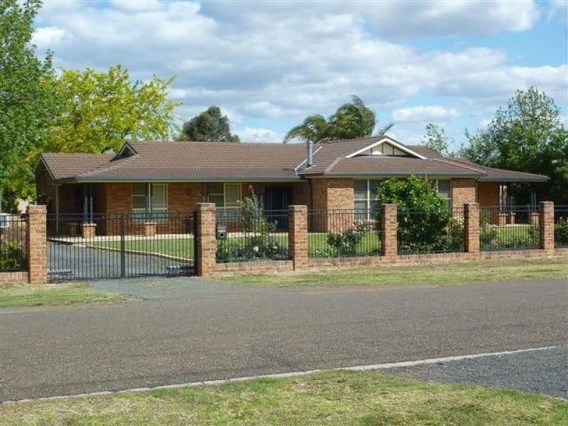 47 Gray Street, SCONE NSW 2337, Scone - Image 1