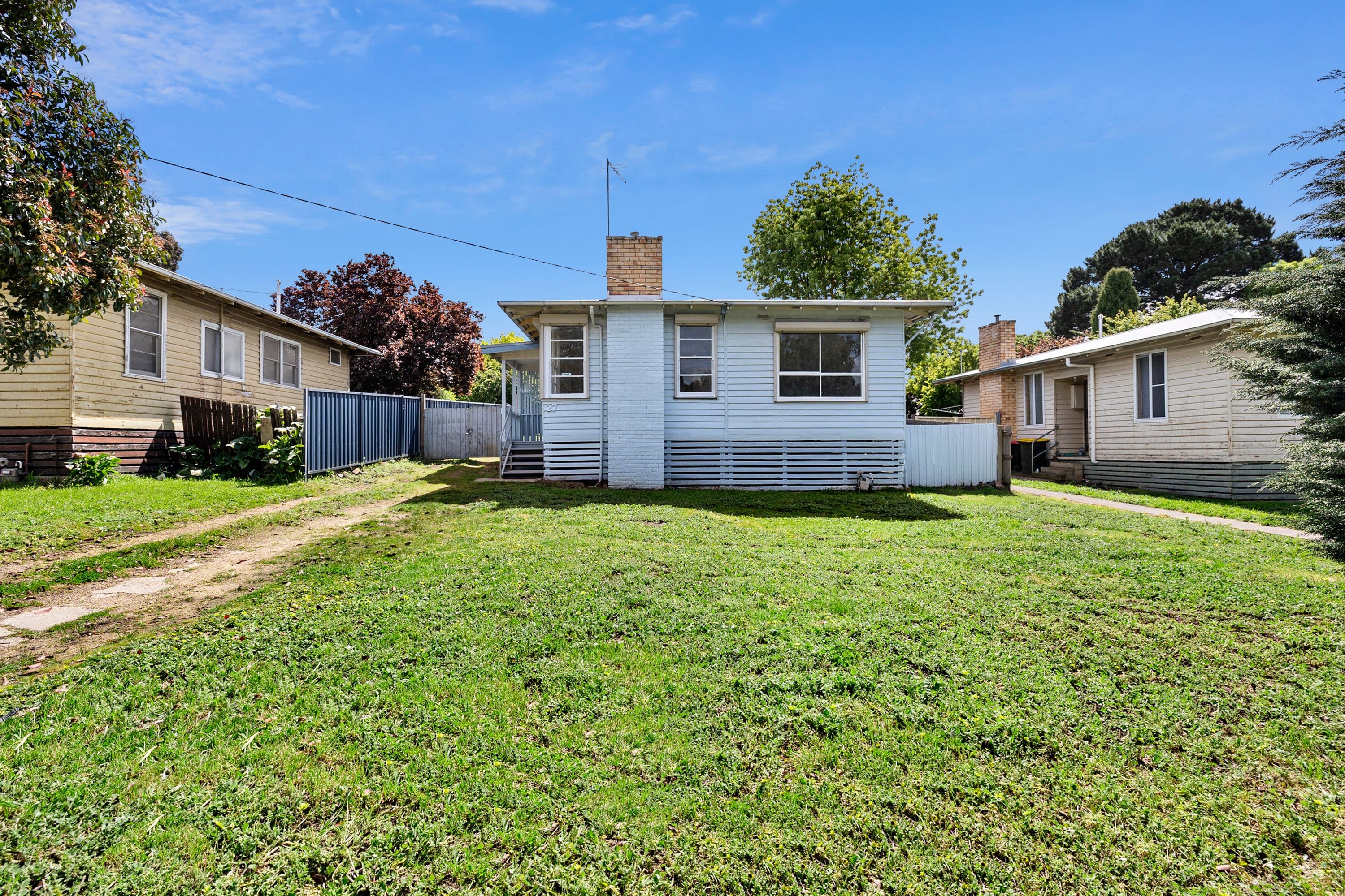 27 Montgomery Street, Ararat VIC 3377, Ararat - Image 1