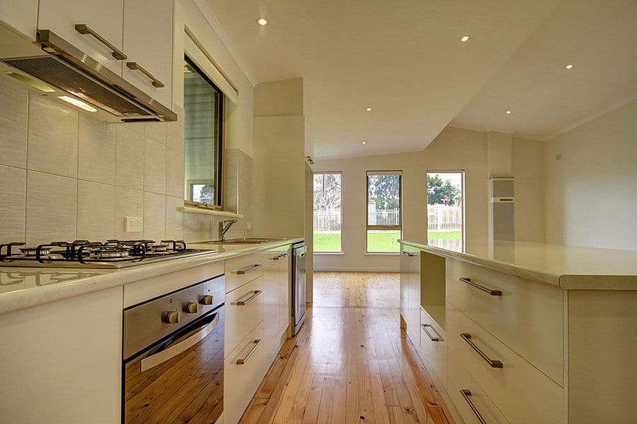 17 Holly Street, Christies Beach SA 5165, Christies Beach - Thumbnail 2