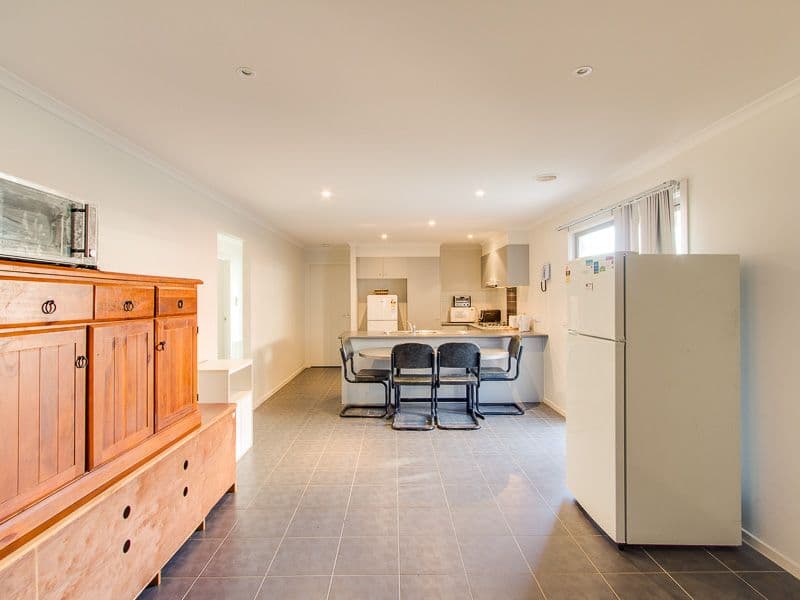 2 Parnell Place, Truganina VIC 3029, Truganina - Thumbnail 6