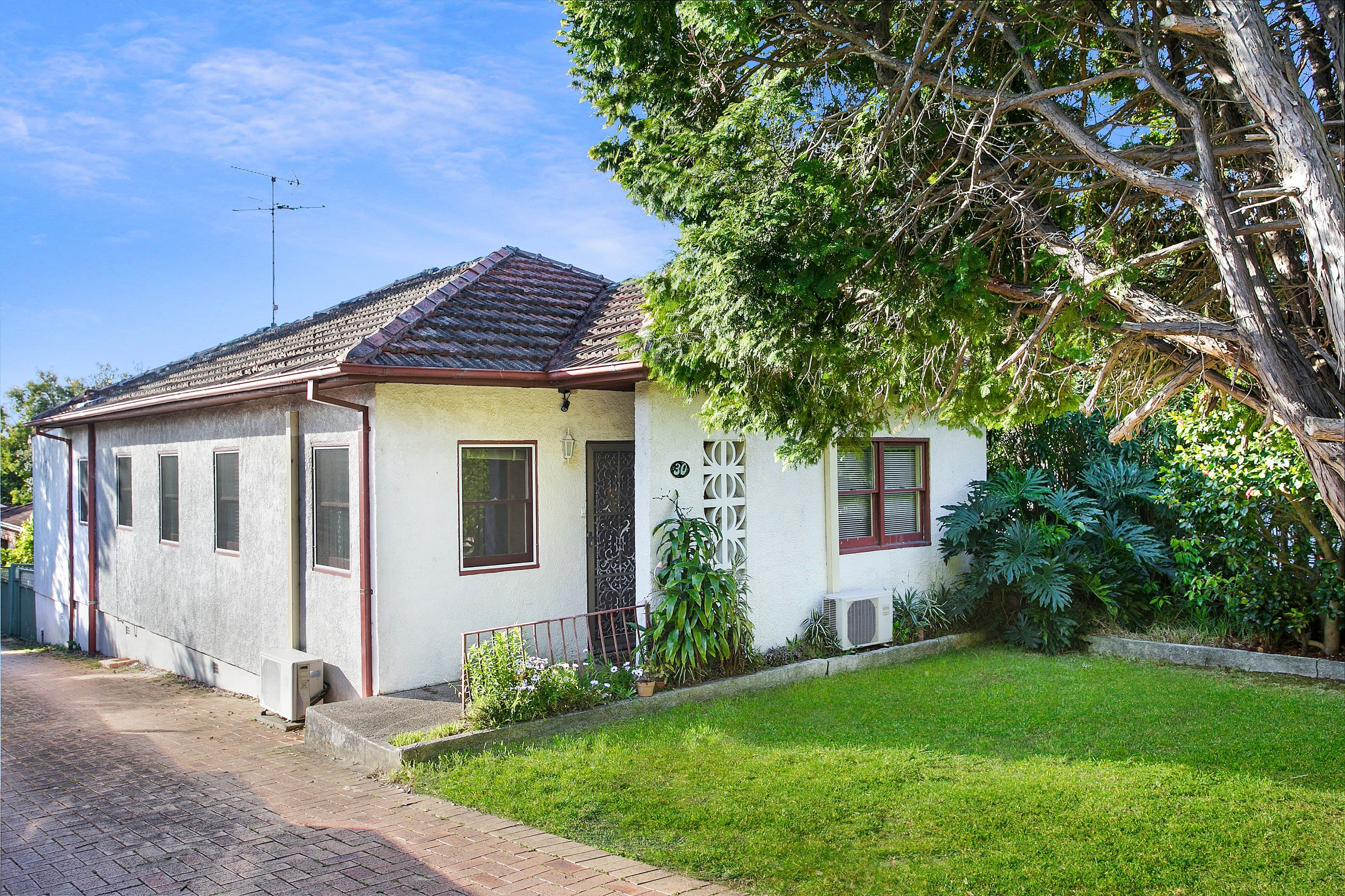 30 Cressy Road, Ryde - Image 1