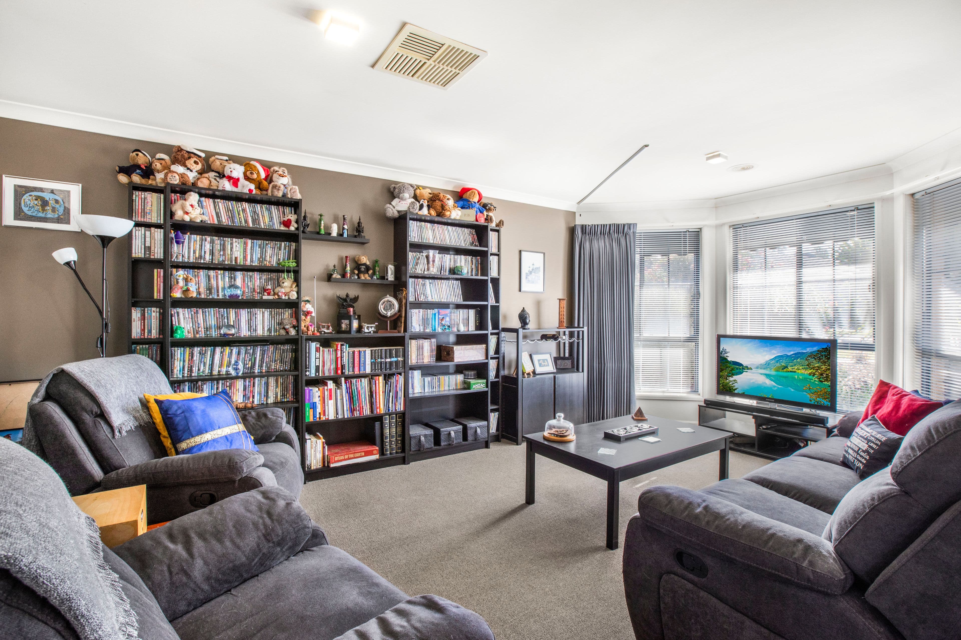 48 Irving Road, Pakenham VIC 3810, Pakenham - Thumbnail 5