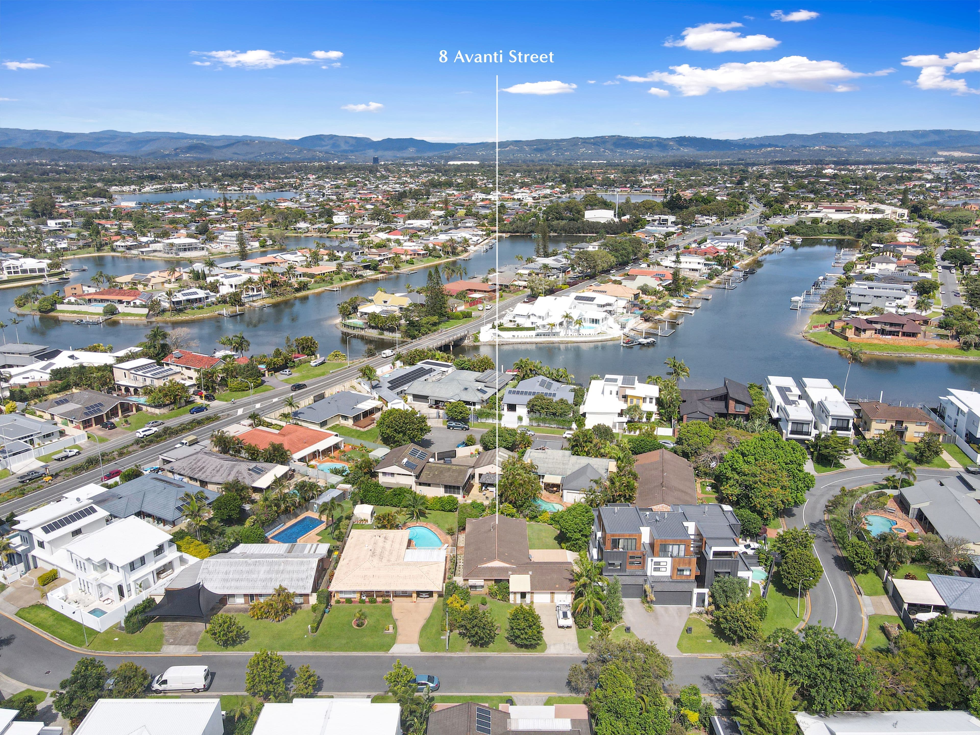 8 Avanti Street, Mermaid Waters QLD 4218, Mermaid Waters - Thumbnail 2