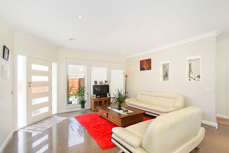 61b Alice Street, CLAYTON VIC 3168, Clayton - Thumbnail 2