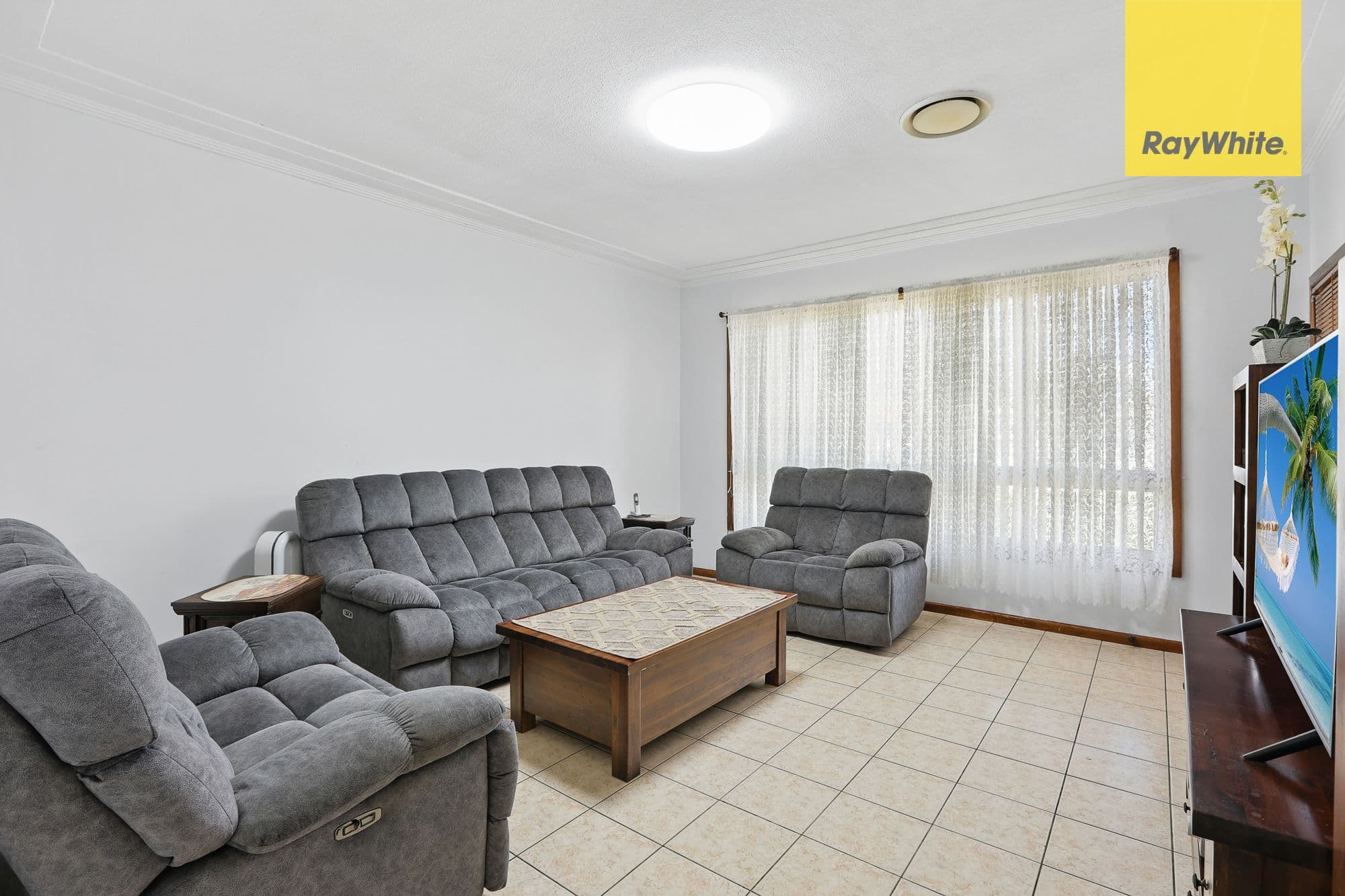 23 Julie Street, Blacktown NSW 2148, Blacktown - Thumbnail 2