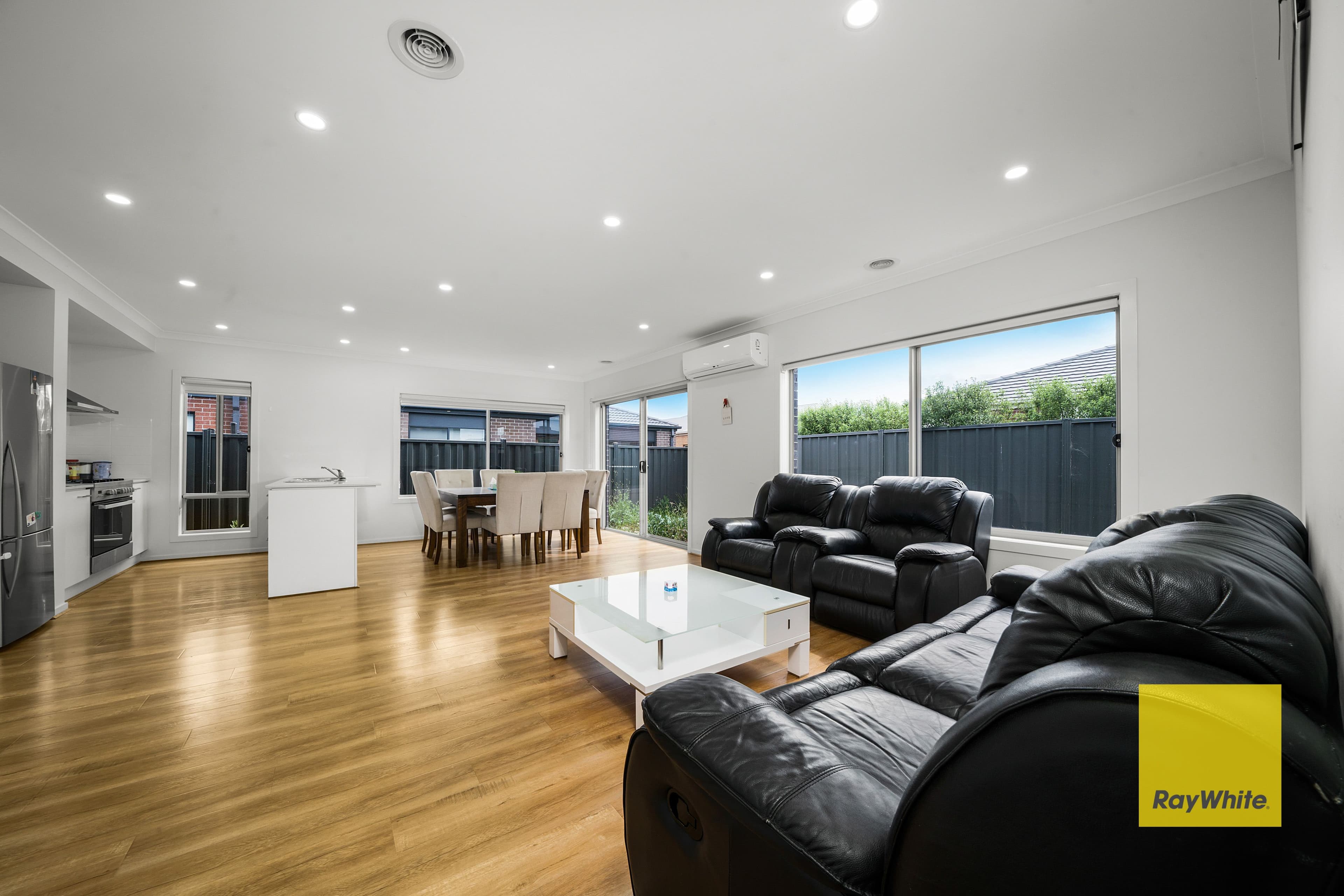 14 Rathdowne Road, Werribee VIC 3030, Werribee - Thumbnail 4