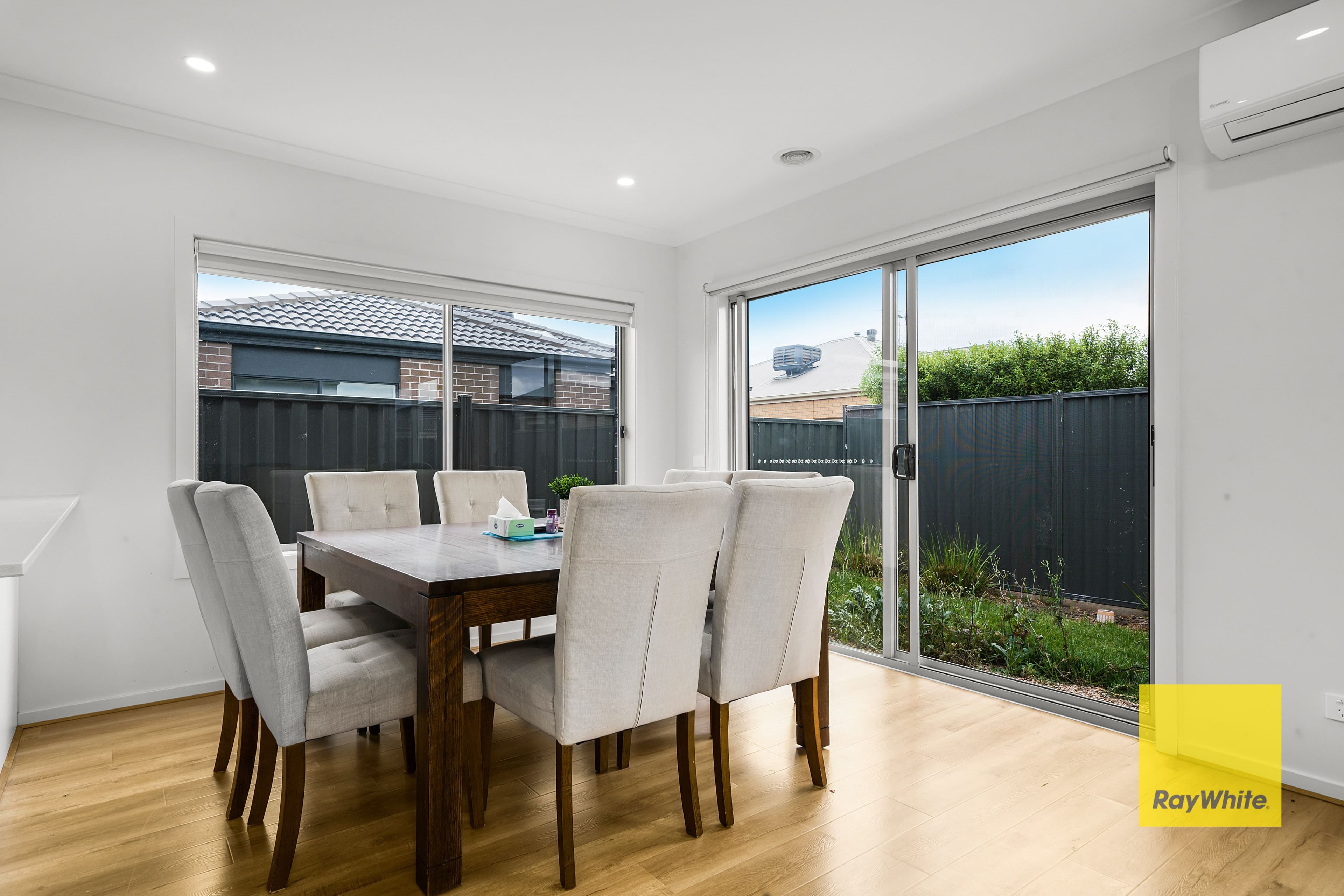 14 Rathdowne Road, Werribee VIC 3030, Werribee - Thumbnail 7