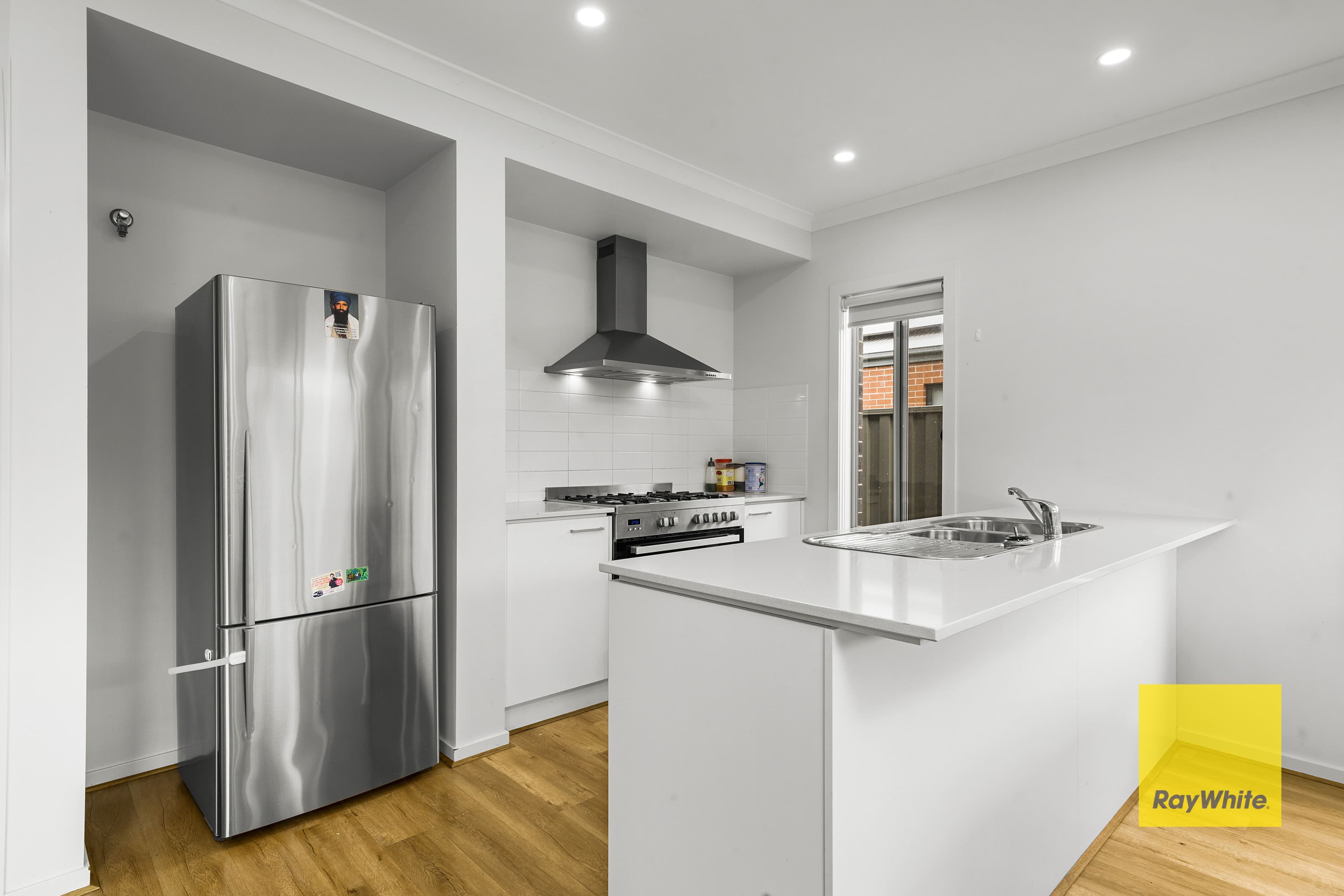 14 Rathdowne Road, Werribee VIC 3030, Werribee - Thumbnail 8