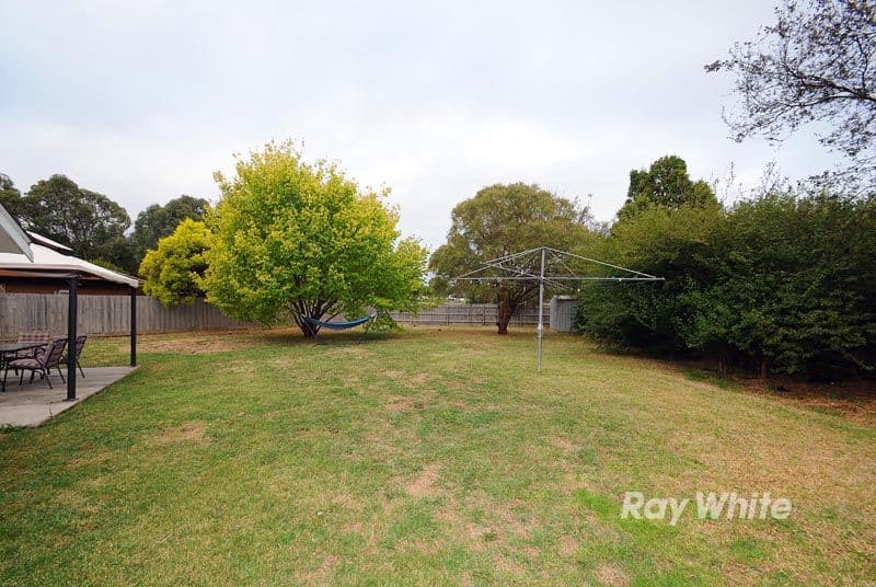 16 Tasman Close, WANTIRNA SOUTH VIC 3152, Wantirna South - Thumbnail 3