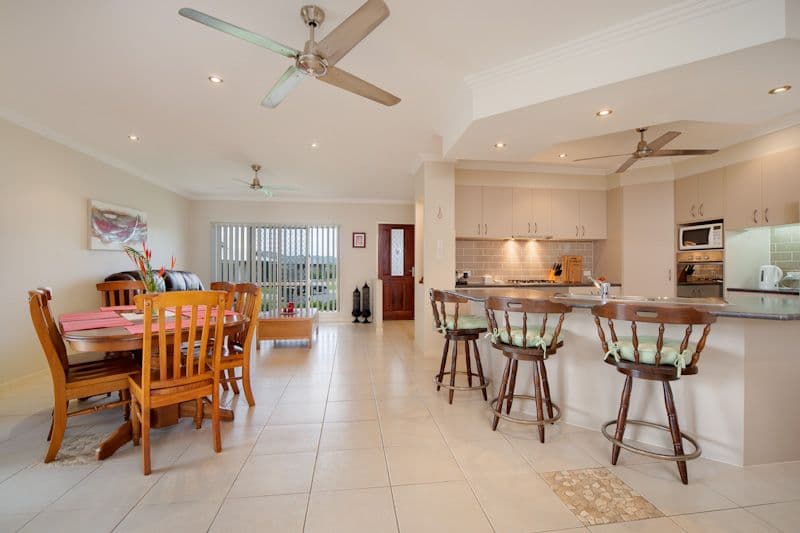 9 Laidley Close, BENTLEY PARK QLD 4869, Bentley Park - Thumbnail 2