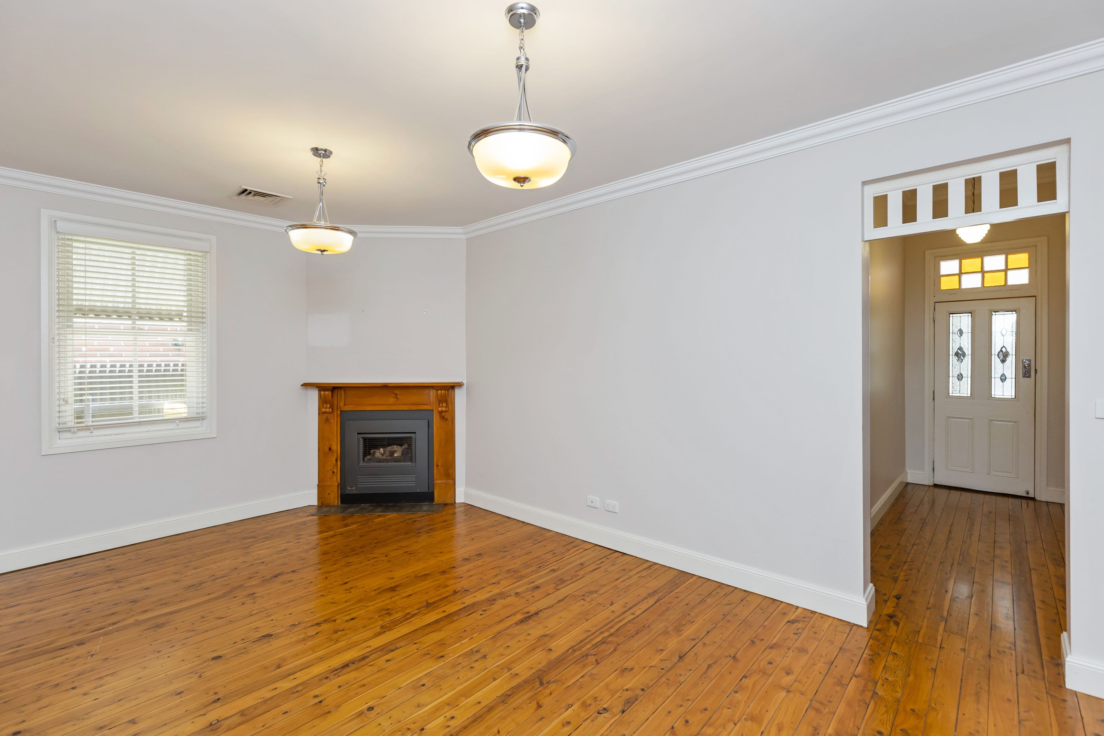 60 Crampton Street, Wagga Wagga NSW 2650, Wagga Wagga - Thumbnail 2