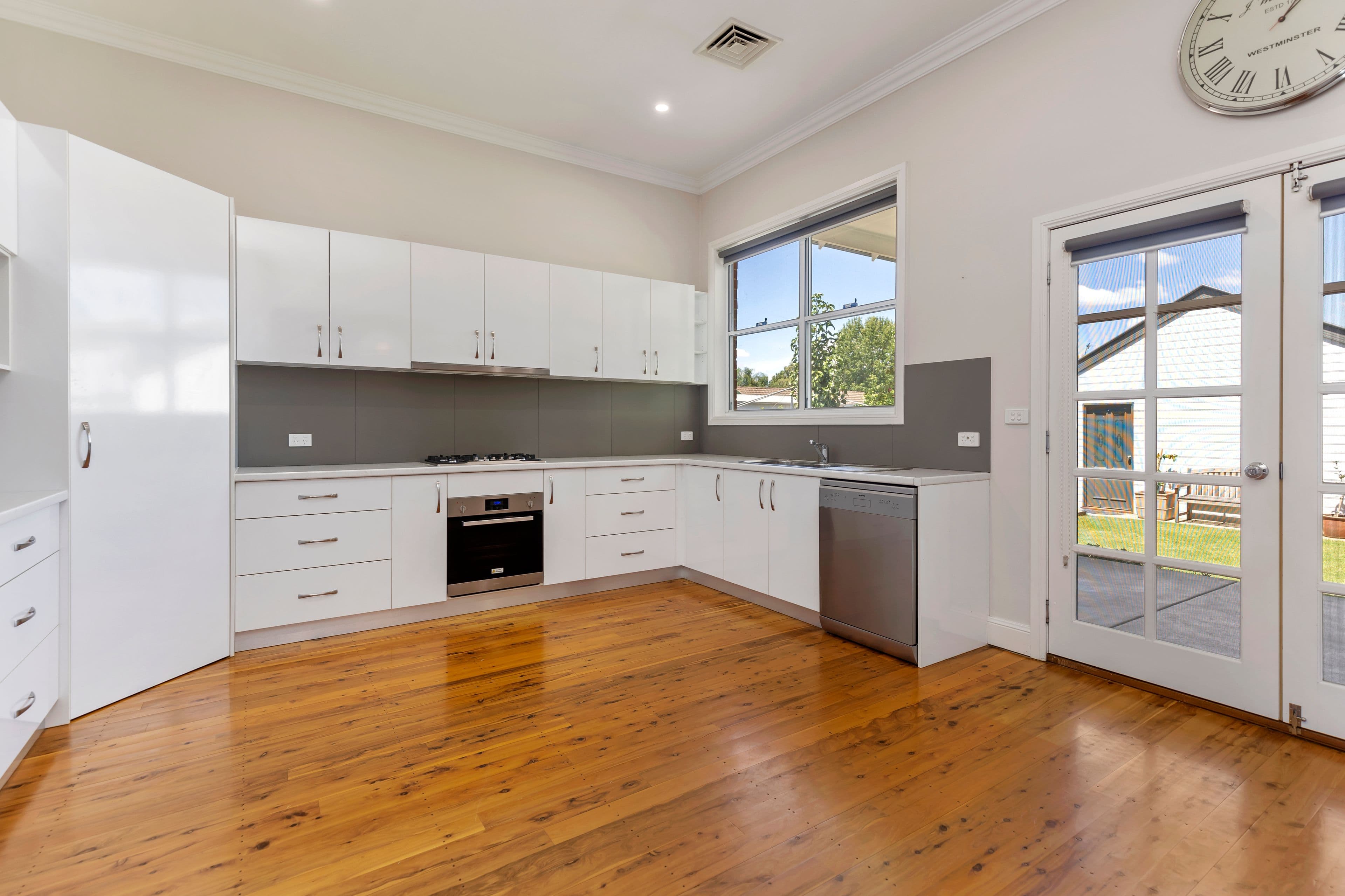 60 Crampton Street, Wagga Wagga NSW 2650, Wagga Wagga - Thumbnail 3