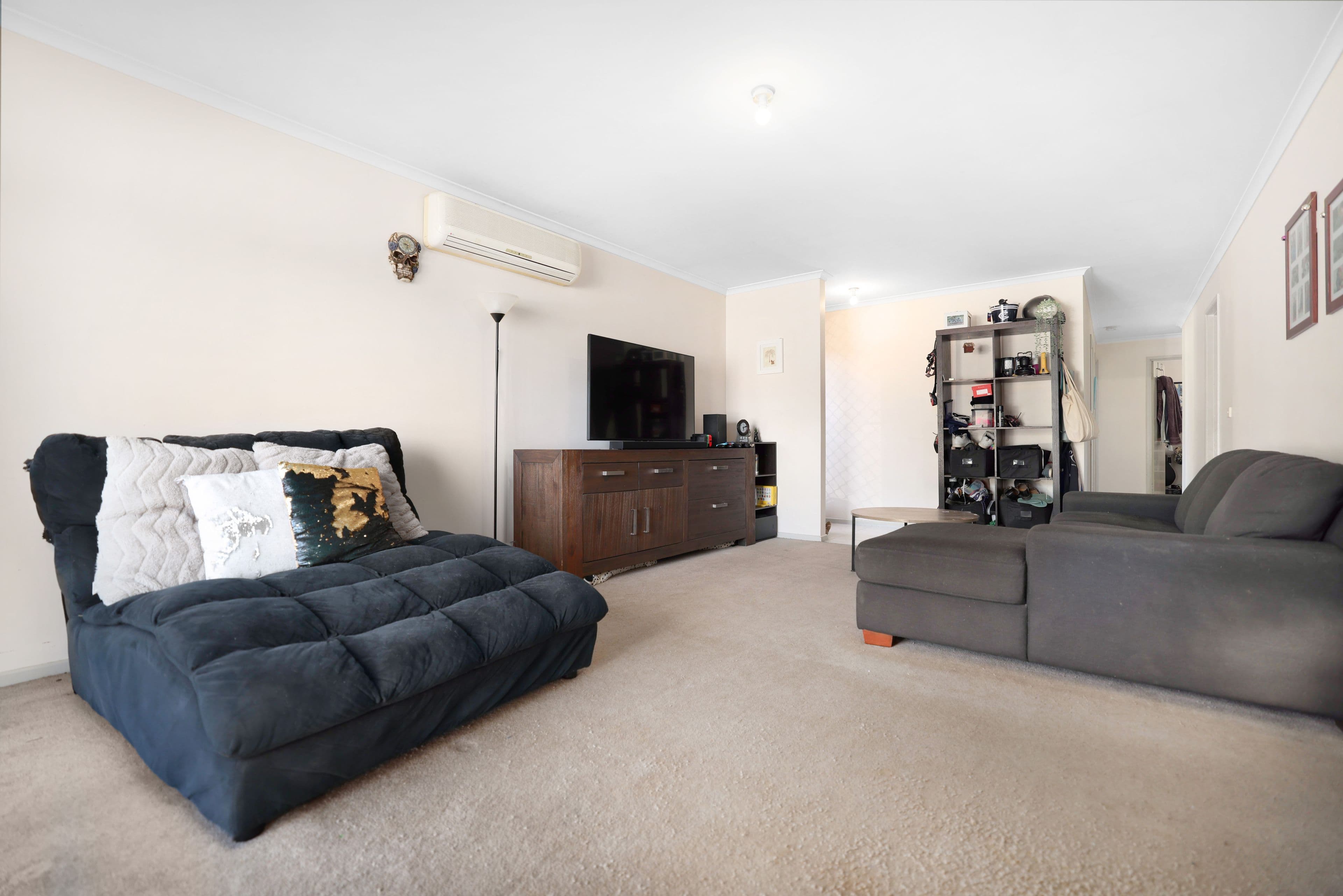 7 Emerald Court, Narre Warren VIC 3805, Narre Warren - Thumbnail 2