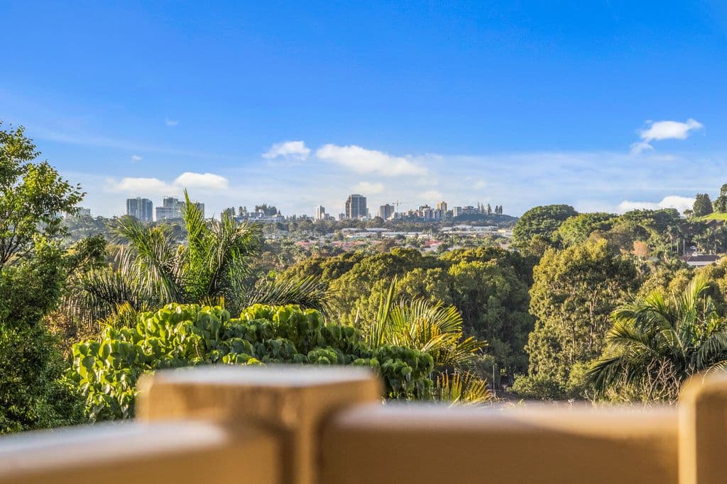 30 Kildare Drive, Banora Point - Thumbnail 2