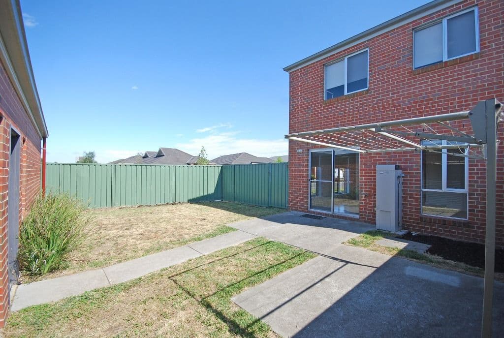 12 Elmstone Lane, LAKE GARDENS VIC 3355, Lake Gardens - Thumbnail 8