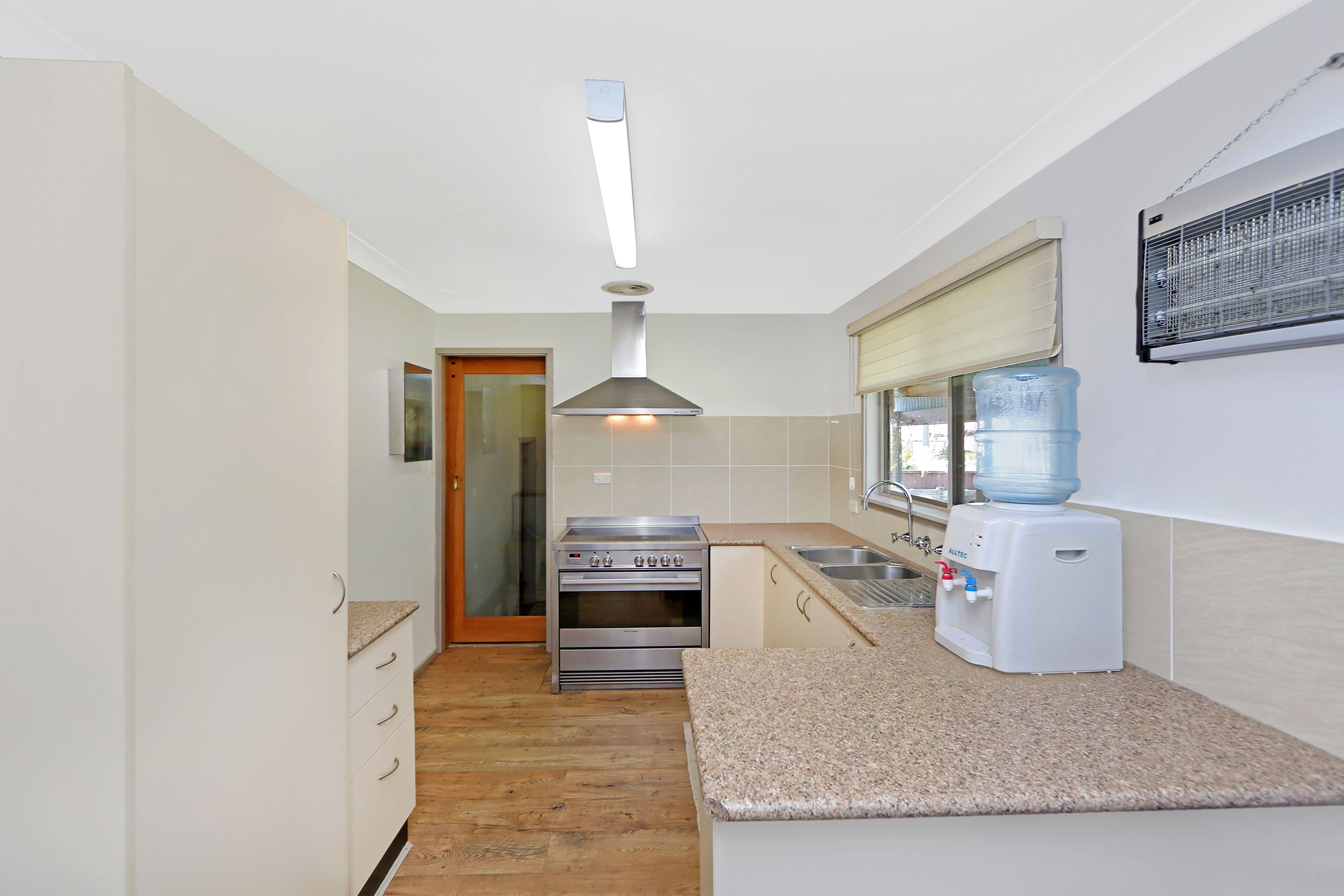 14 Regent Street, Buff Point - Thumbnail 2