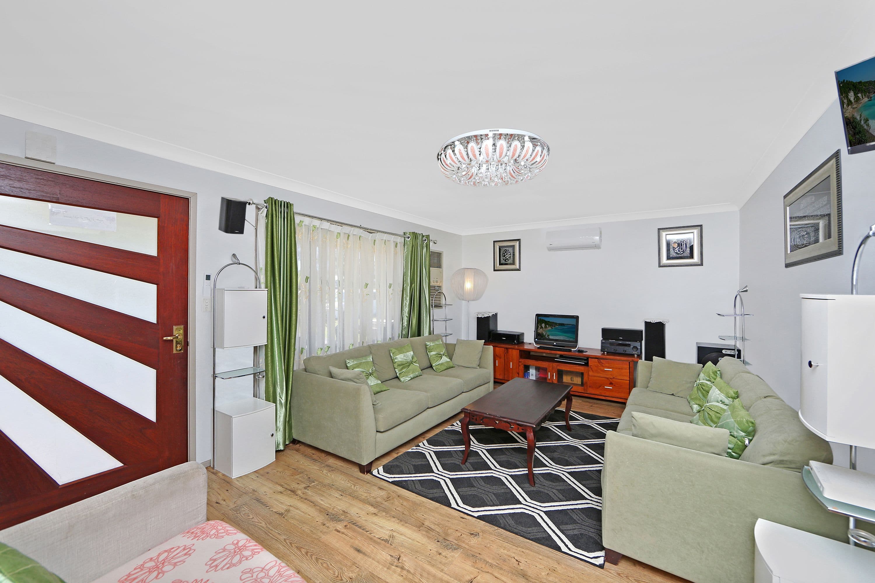 14 Regent Street, Buff Point - Thumbnail 8