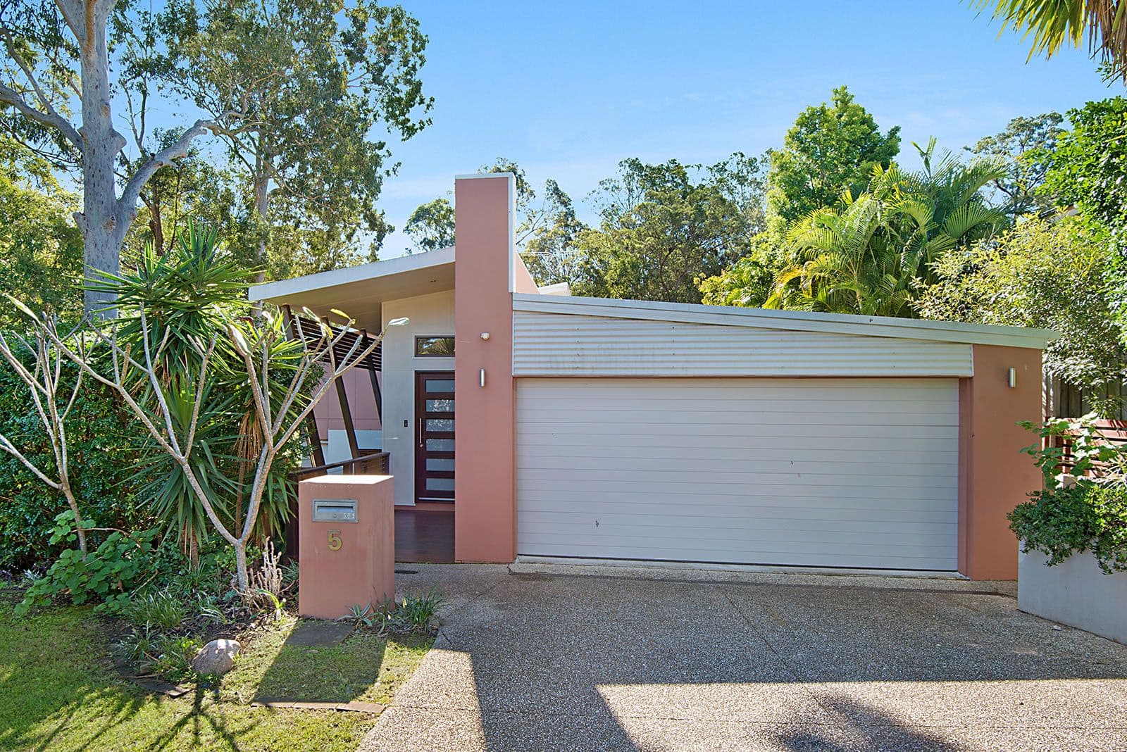 5 Sands Place, Chapel Hill QLD 4069, Chapel Hill - Thumbnail 2