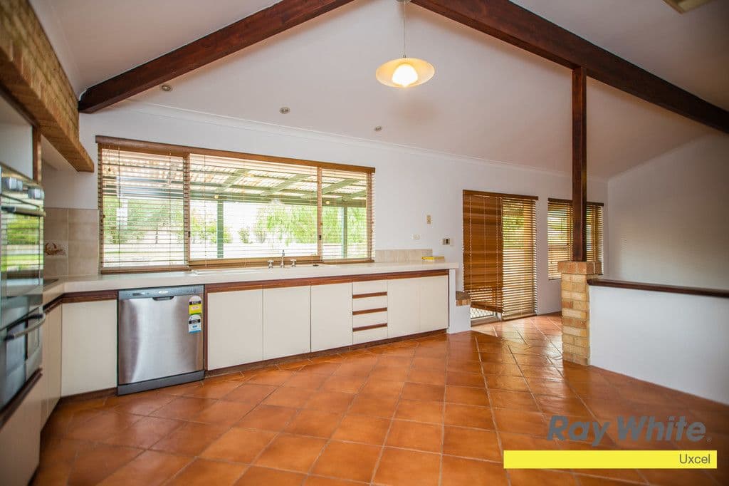 1 Treetop Circle, Canning Vale WA 6155, Canning Vale - Thumbnail 8