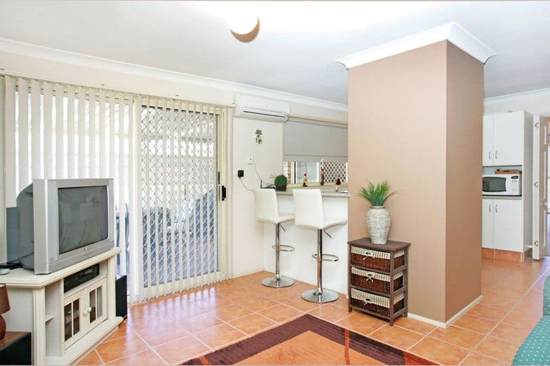 11 Newton Place, BLUE HAVEN NSW 2262, Blue Haven - Thumbnail 2