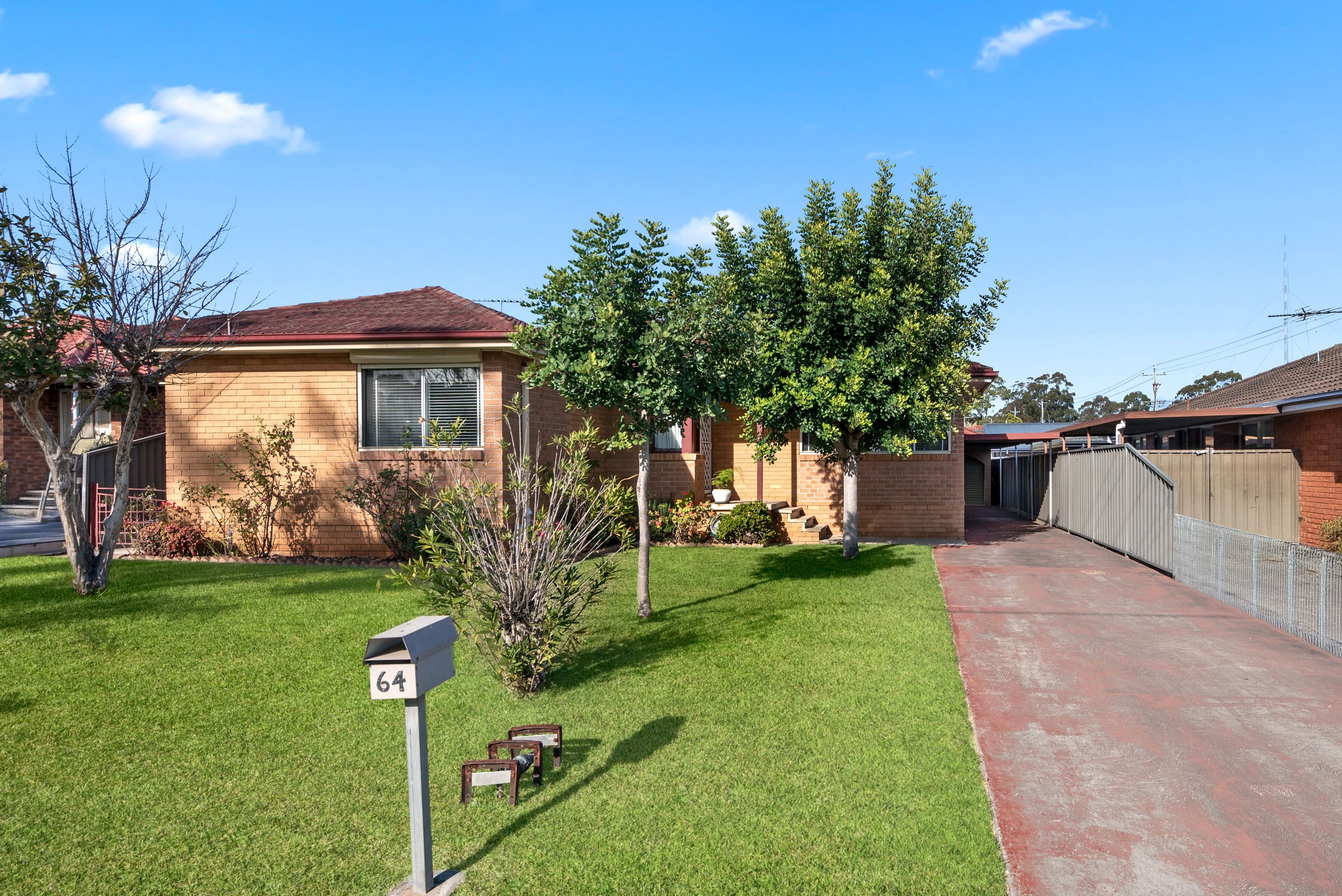 64 Hillview Parade, Lurnea NSW 2170, Lurnea - Thumbnail 2