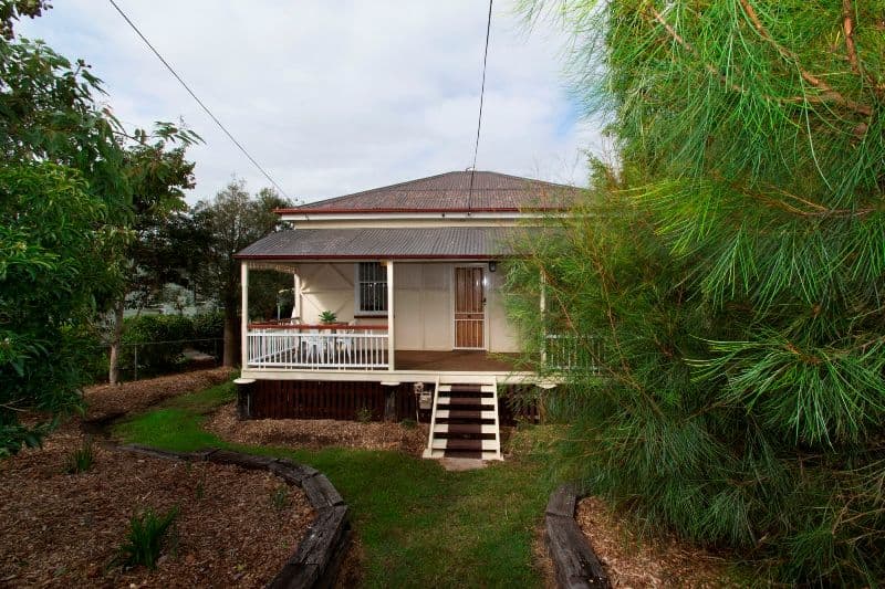 8 Ferrett Street, Sadliers Crossing QLD 4305, Sadliers Crossing - Thumbnail 2
